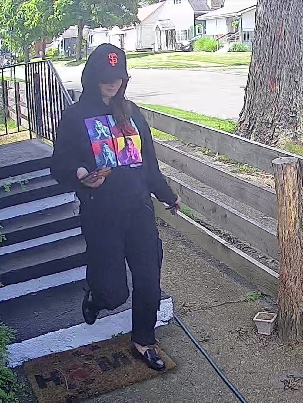 Women's Poetic Justice Tupac Shakur 2Pac black hoodie size L